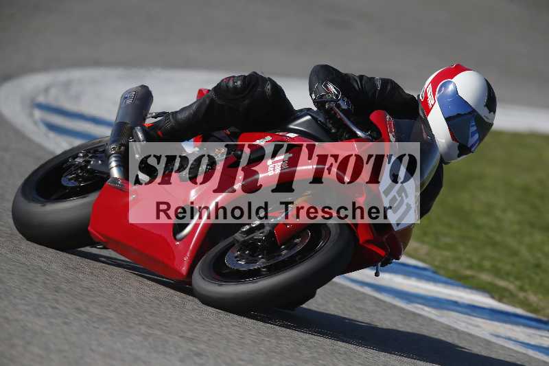 /Archiv-2024/02 29.01.-02.02.2024 Moto Center Thun Jerez/Gruppe blau-blue/151